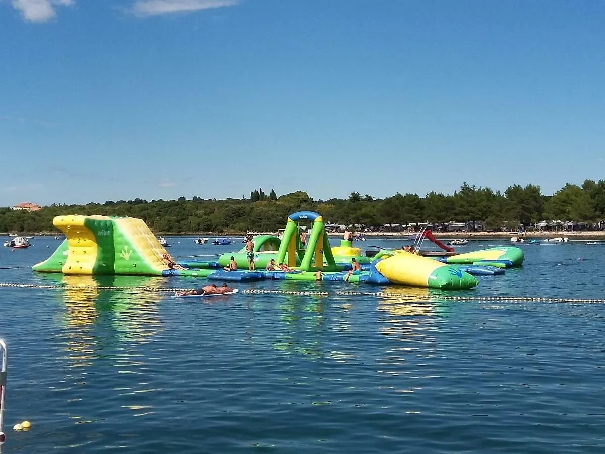 Victoria Mobilehome In Orsera Camping Resort Croatie
